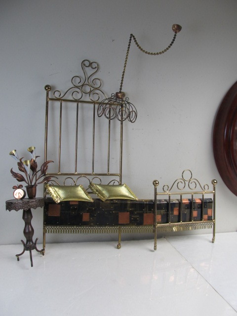 lot 5 image: Large Vintage Signed Curtis JERE Brass Bedroom Wall Sculpture
