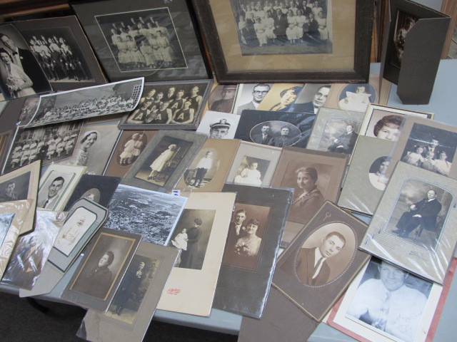 lot 208 image: Lot of Antique Photos