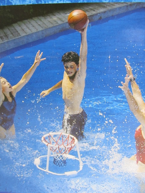 lot 215 image: Brand New Floating Basketball Hoop for Swimming Pool