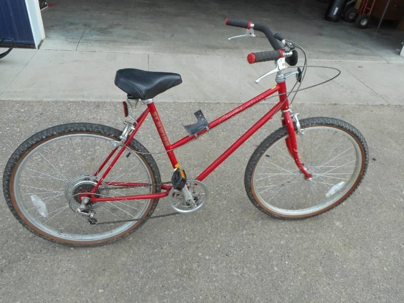 Womens Schwinn bike