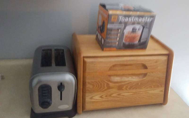 Toaster, Bread Box, Toastmaster Chopper