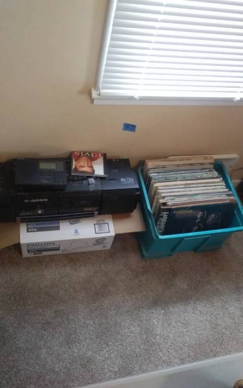 X-Bass Twin Cam Double Cassette Player Radio & Assorted Vinyl Records (Dean Martin, Dolly Parton, Old Disney Kids)