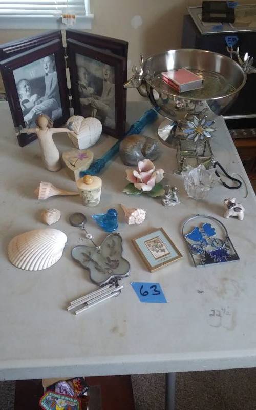 Knick-Knacks & Collectibles