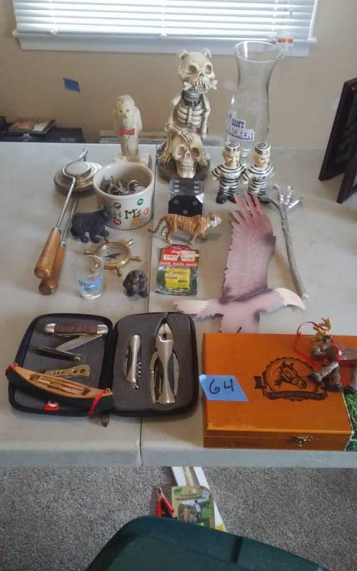 Knick-Knacks & Collectibles (Salt & Peppers, Knives, Keys, Compass, Cigar Box)