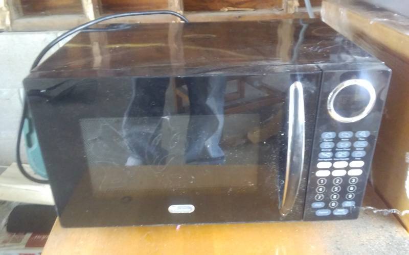 Sunbeam Micro-Wave Oven