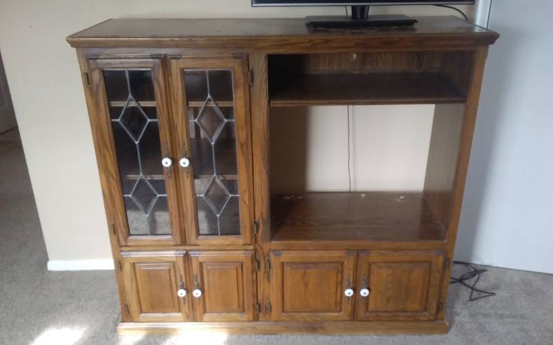 Entertainment Center With Glass Doors 55x18x50 Brooklyn Park