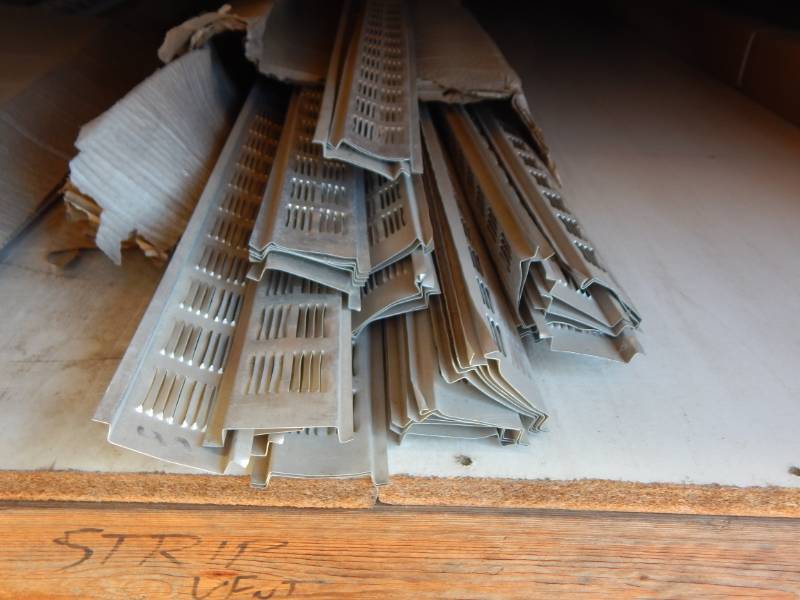lot 37 image: 10 Galvanized continuous soffit vent