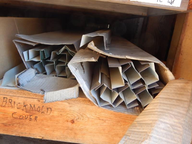 lot 42 image: Brown Brickmold Cover