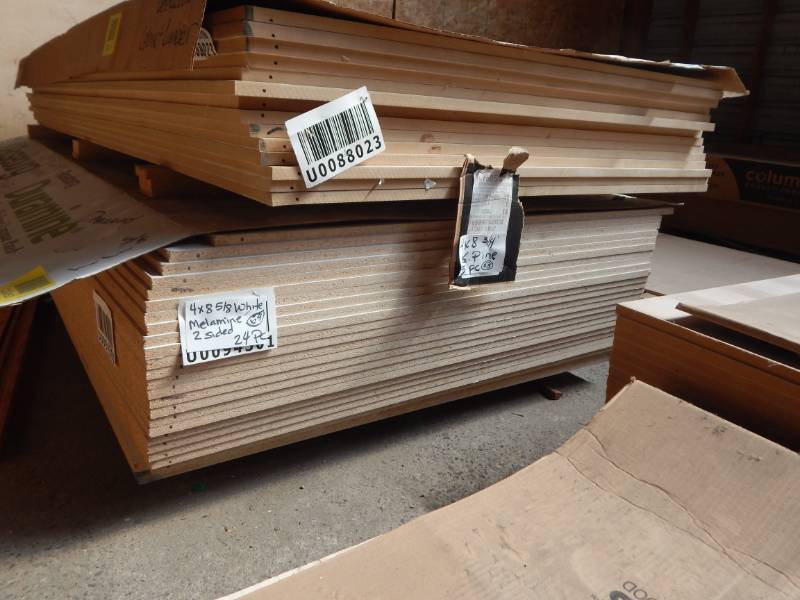lot 69 image: 4 x 8 x 58 white melamine plywood