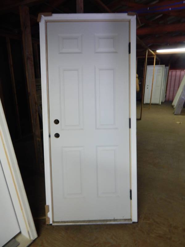 lot 106 image: 28 garage service door