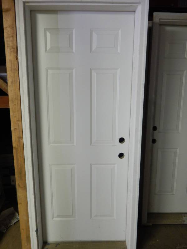 lot 109 image: 28 garage service door