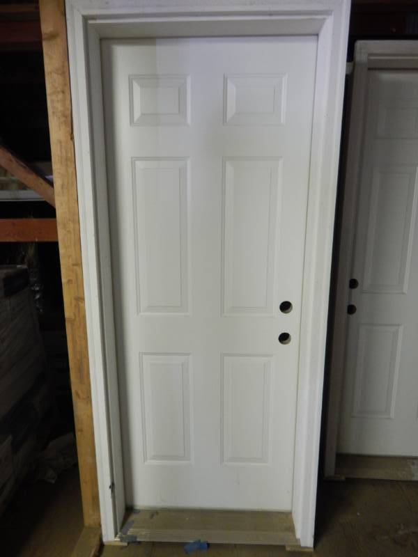 lot 110 image: 28 garage service door