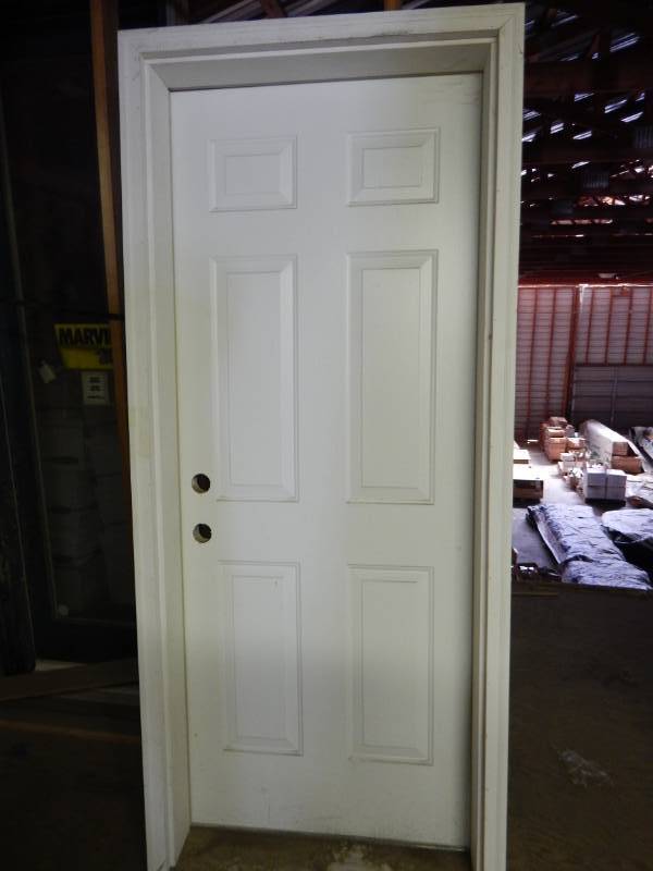 lot 114 image: 28 garage service door