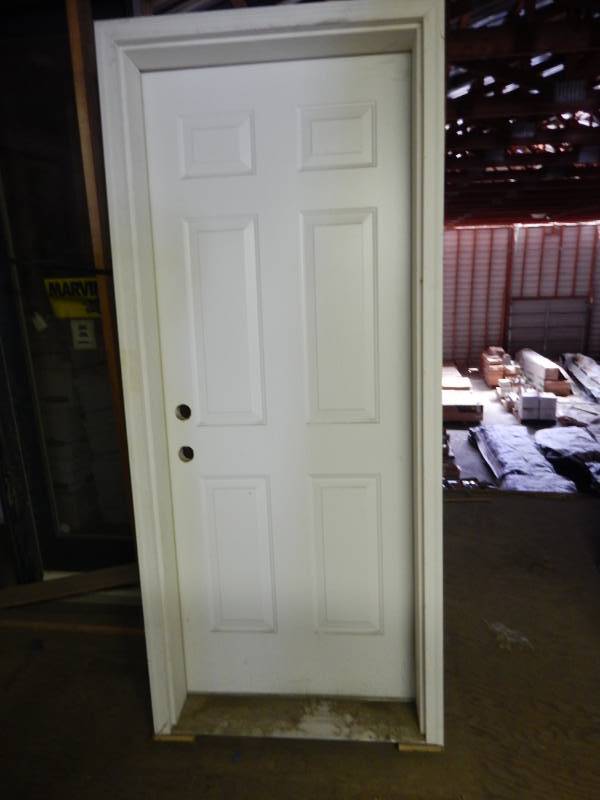 lot 115 image: 28 garage service door