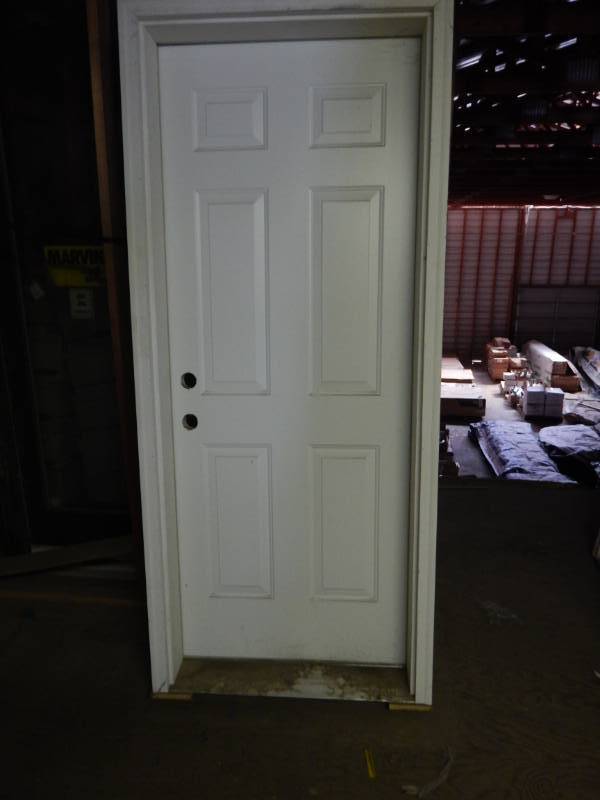 lot 120 image: 28 garage service door