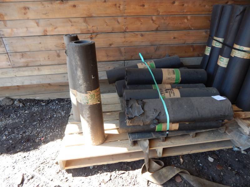 lot 189 image: 15# and 30# roof felt