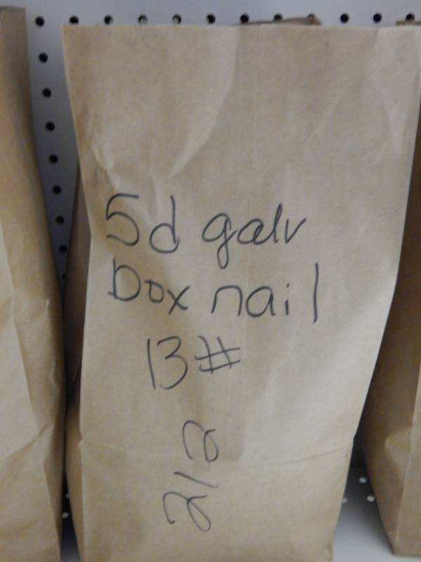 lot 212 image: 5d galvanized box nail