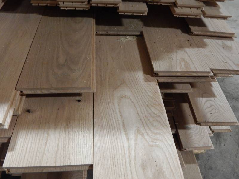lot 236 image: red oak flooring