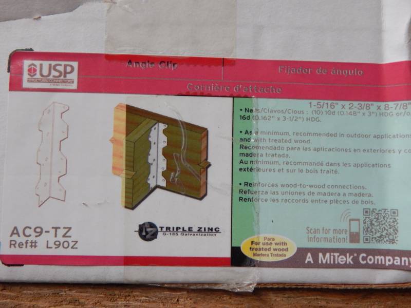 lot 258 image: Metal construction hangers (USPKantsag and Simpson Brands)