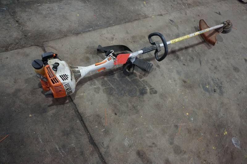 lot 16 image: Stihl Model FS 45 Gas Powered Weed Trimmer