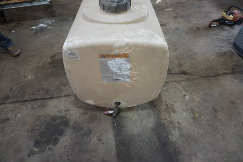 lot 26 image: Snyder Industries 100 Gallon Utility VehicleTrailer Mount Water Liquid Fertilizer Tank