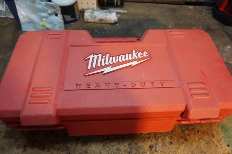 lot 30 image: Milwaukee Model 6519 Heavy Duty Sawzall With StorageCarry Case