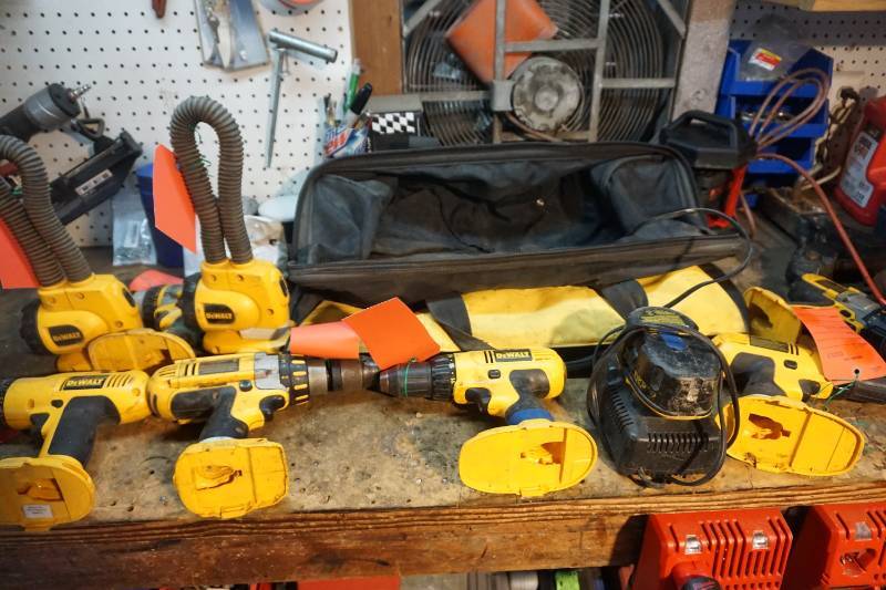 Dewalt 18 Volt Tool Set With Case Sw Metro Ford F 250 Dewalt 18 Volt Tool Set With Case