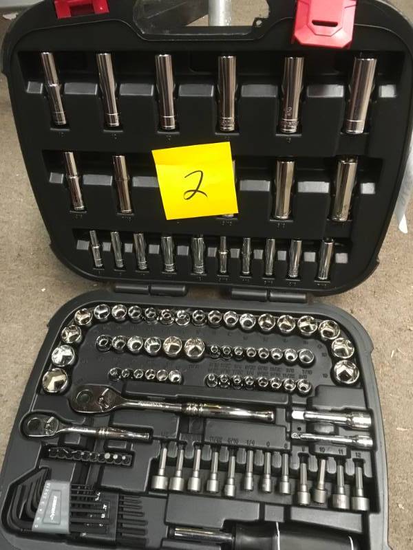 lot 2 image: Husky Mechanics Tool Set (111-Piece) in good condition