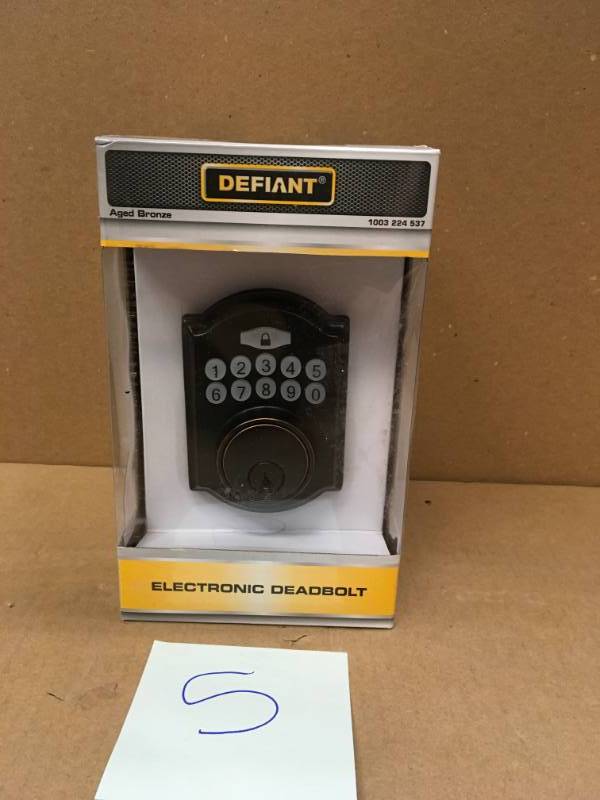 Defiant Castle Aged Bronze Single Cylinder Electronic Keypad Deadbolt in good condition