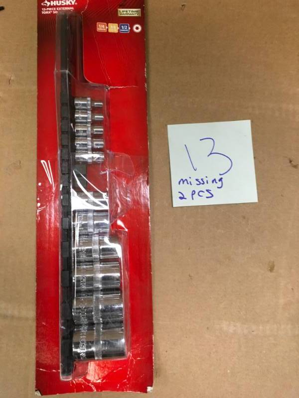 Husky 14, 38, 12 in. E-Torx Socket Set MISSING 2 PCS in good condition