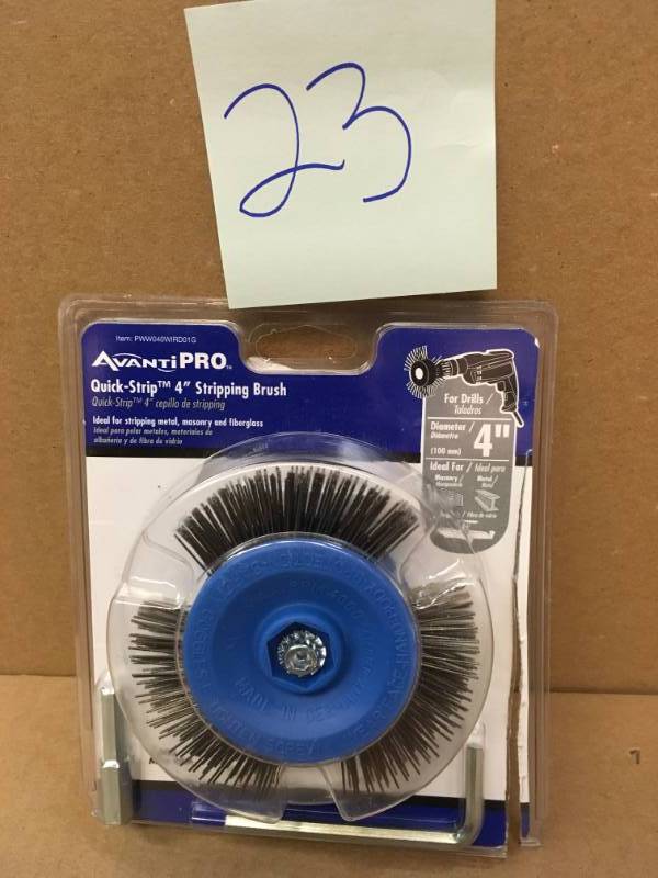 Avanti Pro 4 in. Drill Mount Quick-Strip Wire Brush in good condition