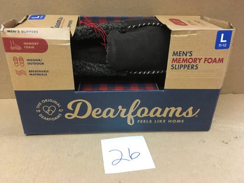 Dearfoams Mens Memory Foam Slippers 11-12 not used