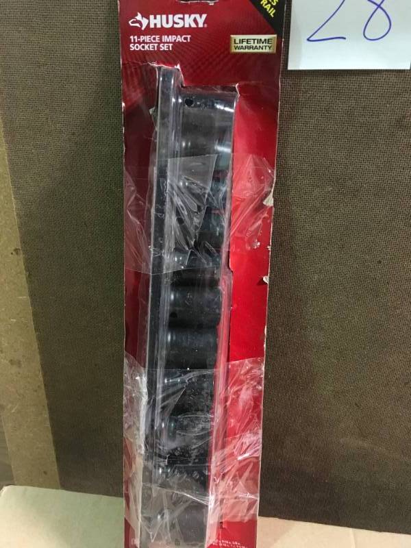 Husky 12 in. Drive Standard SAE Impact Socket Set (11-Piece) in good condition