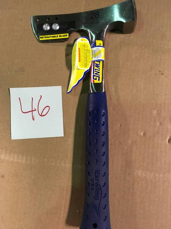 Estwing 35 oz. Shinglers Hammer with Shock Reduction Grip in good condition