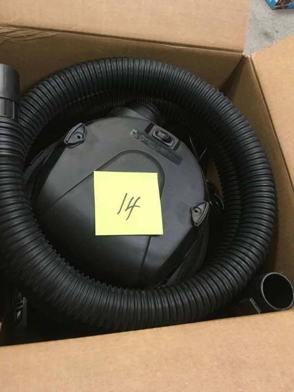 lot 14 image: RIDGID 6 Gal. 4.25-Peak HP Stainless Steel Wet Dry Vac in good condition