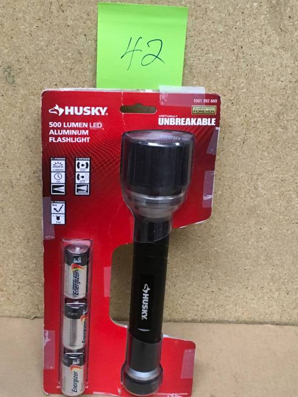 lot 42 image: Husky 500 Lumen Virtually Unbreakable Aluminum Flashlight not used