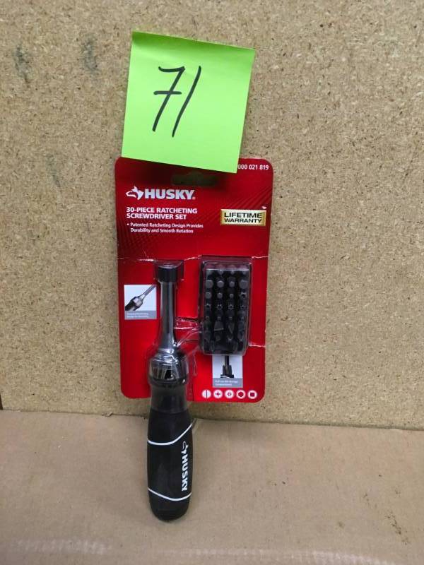 lot 71 image: Husky Ratcheting Screwdriver Set (30-Piece) in good condition