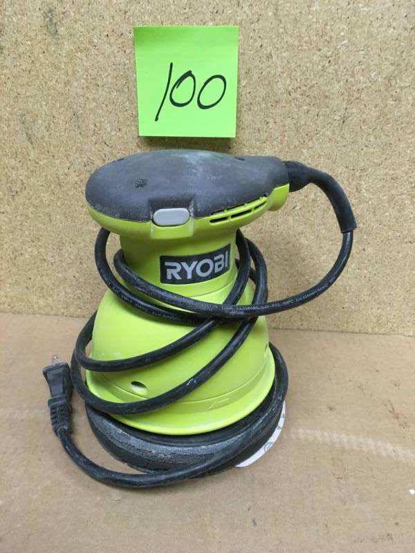 lot 100 image: RYOBI 0.5 Amp Corded 6 in. Orbital BufferPolisher in good condition