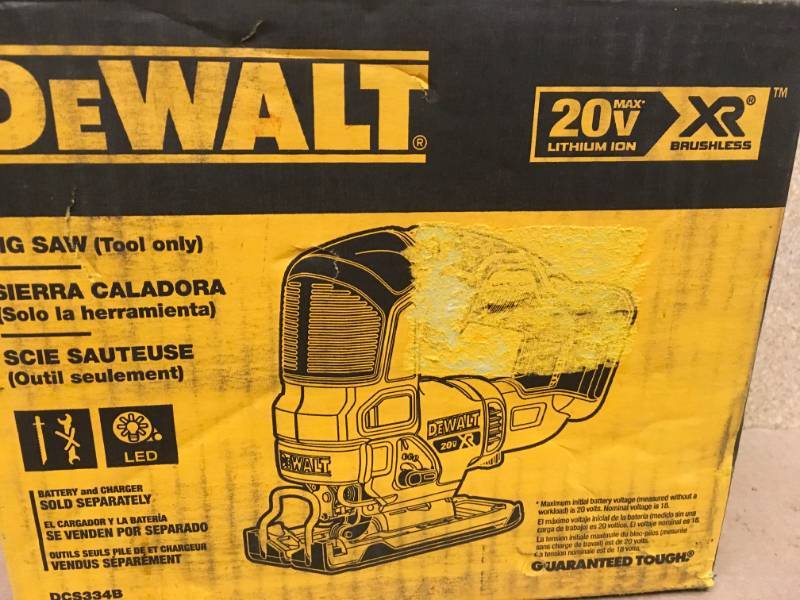 lot 103 image: DEWALT 20-Volt MAX Lithium-Ion Brushless Cordless Jigsaw (Tool Only) in good condition
