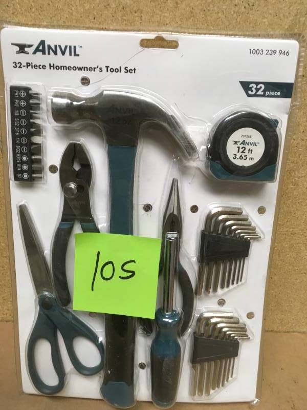 lot 105 image: ANVIL Homeowners Tool Set (32-Piece) in good condition