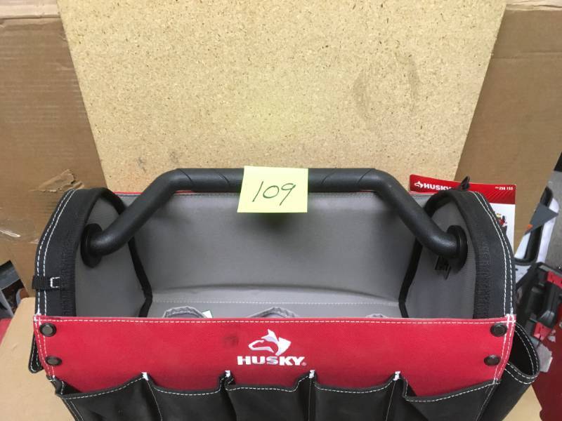 lot 109 image: Husky 17 in. Open Tool Tote with Rotating Handle in good condition