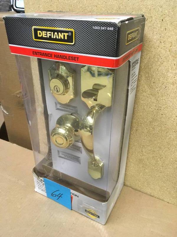 Defiant Springfield Single Cylinder Polished Brass Door Handleset with Mushroom Knob  in very good condition