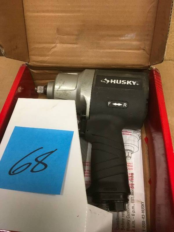 Husky 800 ft.lbs. 12 in. Impact Wrench  in very good condition