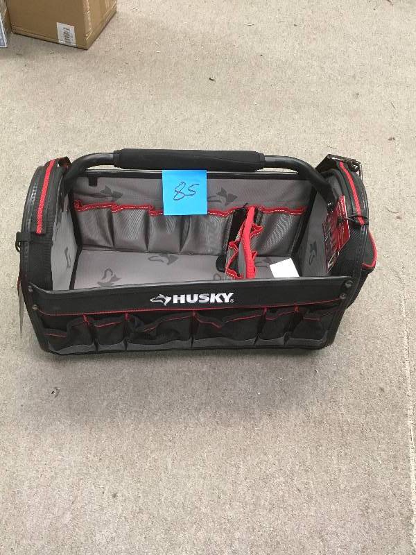 Husky 20 in. Pro Tool Tote with Removable Tool Wall LOOSE HANDLE MISSING SCREWS