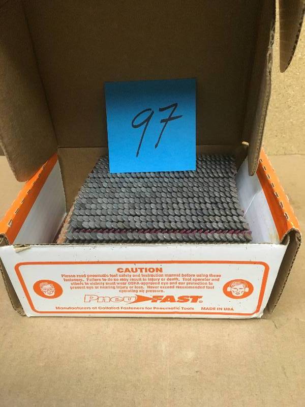 Pneu-Fast 3-14 in. x 0.131 in. Smooth Hot Galvanized 30-34 Degree Paper Tape  in very good condition