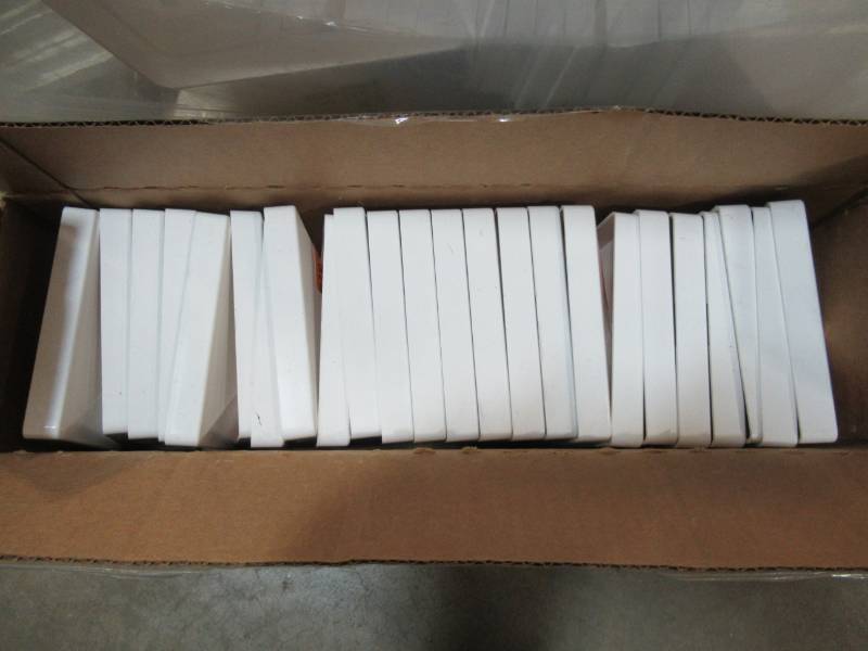 lot 116 image: Miscellaneous White Vinyl Post Caps and Collars