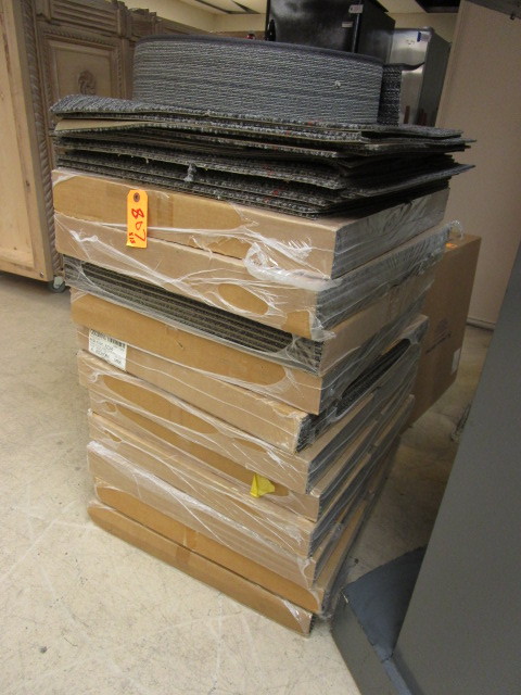 BRAND NEW CARPET SQUARES