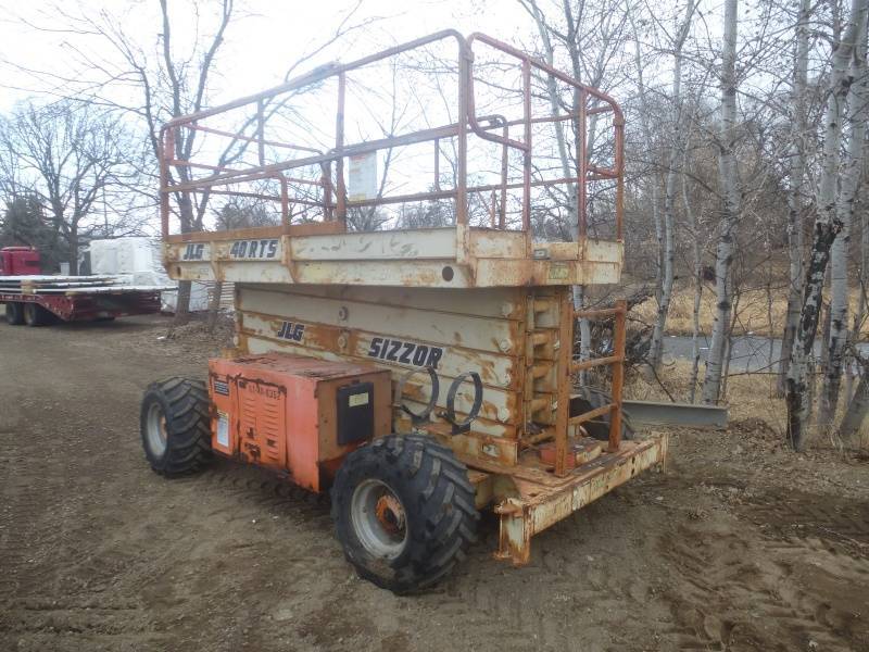 lot 7 image: 1997 JLG 40 RTS Scissor Lift