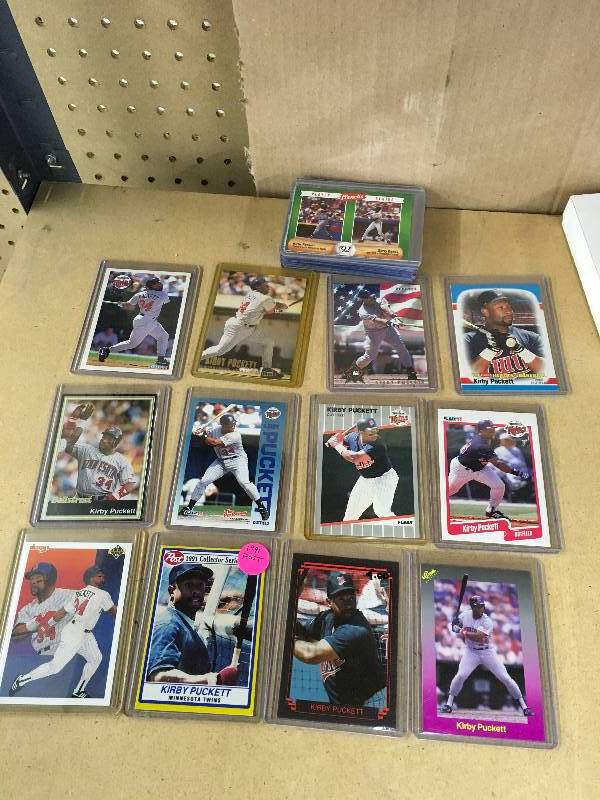 lot 266 image: 25 Kirby Puckett Cards