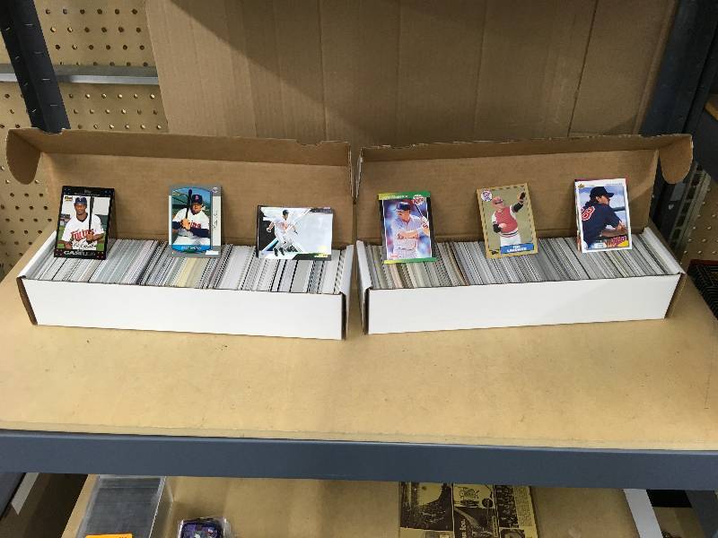 lot 287 image: Two Random Minnesota Twins Card Boxes